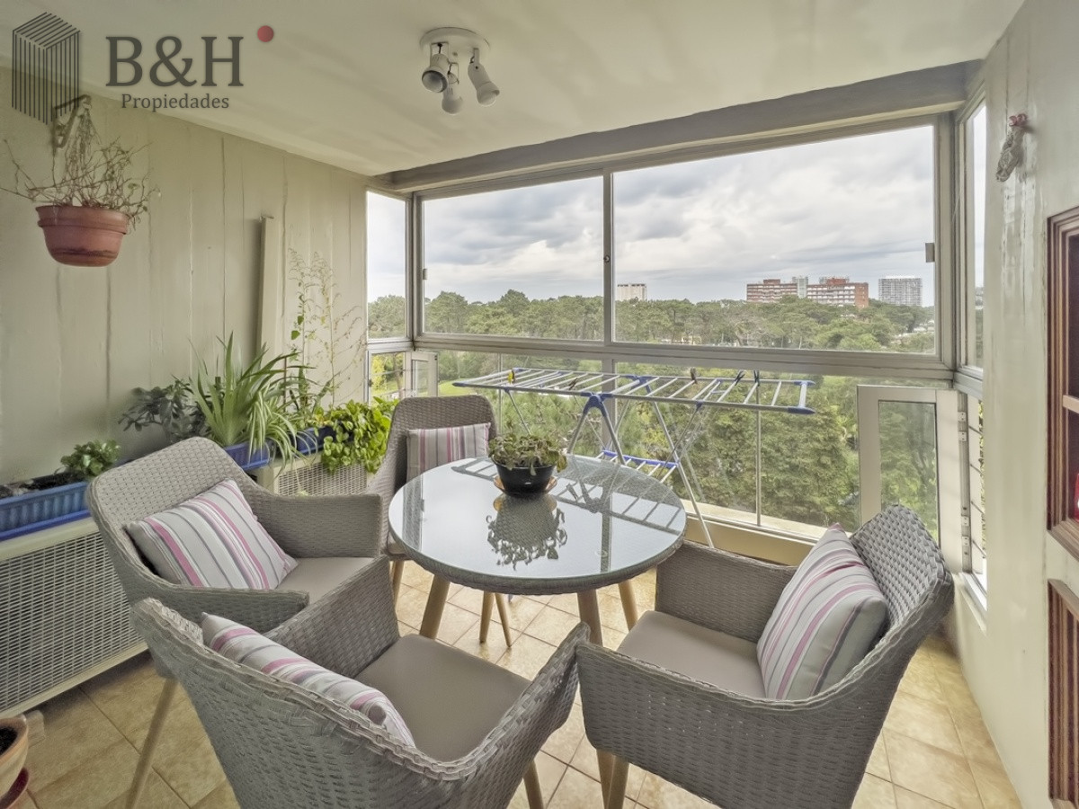 Apartamento ID.283 - Muy lindo apartamento en piso intermedio.