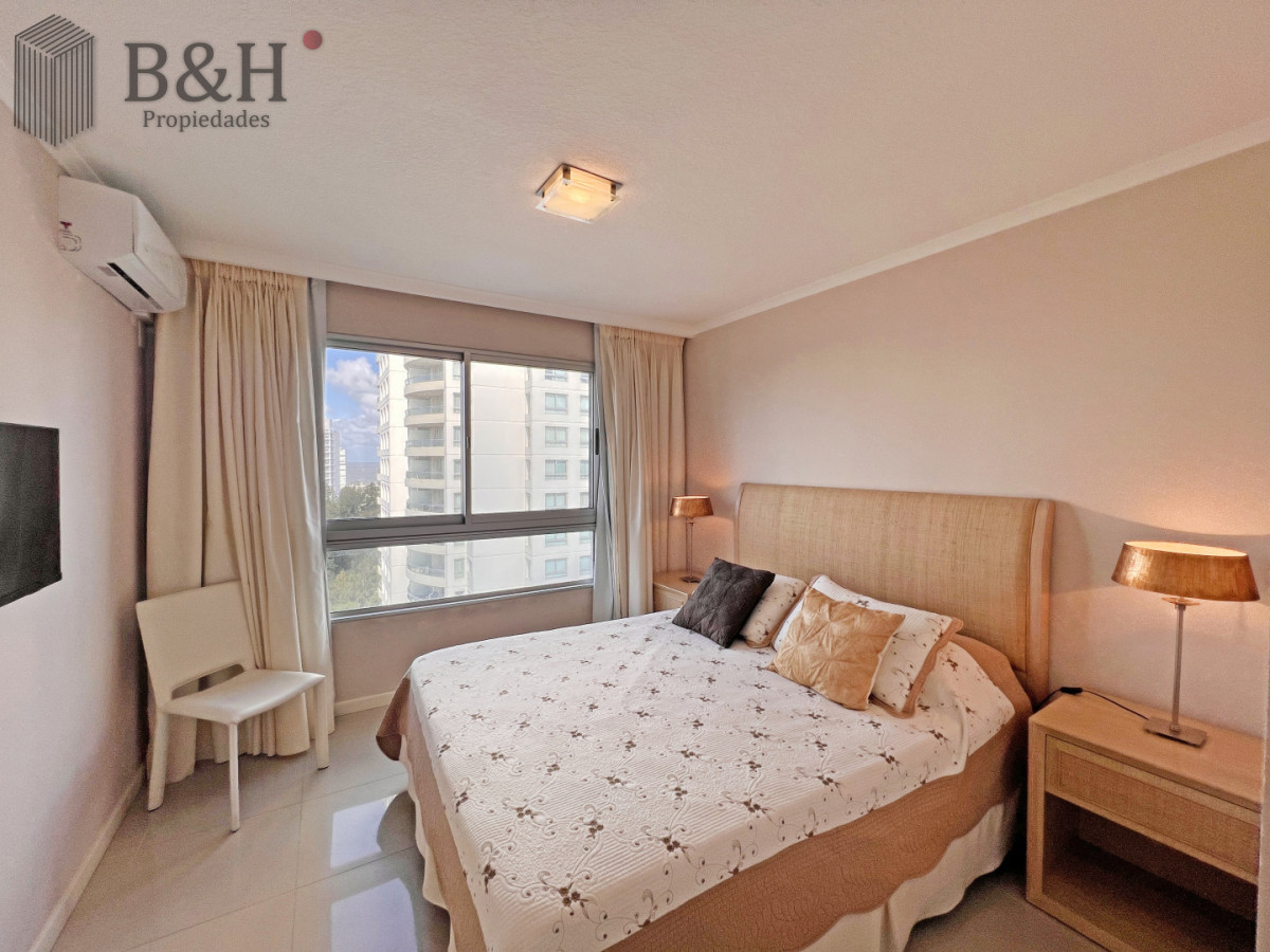 Apartamento ID.7086 - Ocean Drive en venta 4 dormitorios