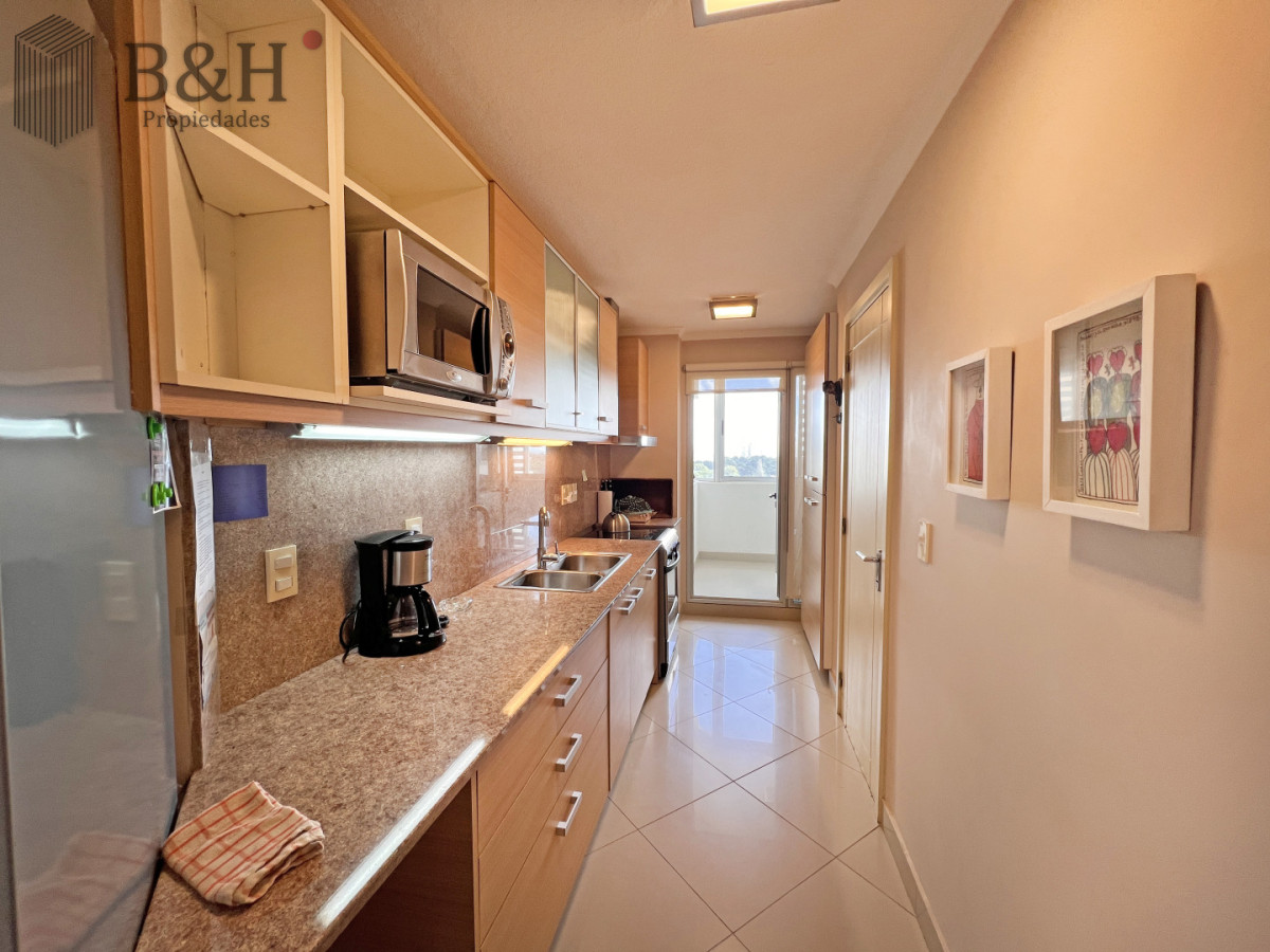 Apartamento ID.7086 - Ocean Drive en venta 4 dormitorios