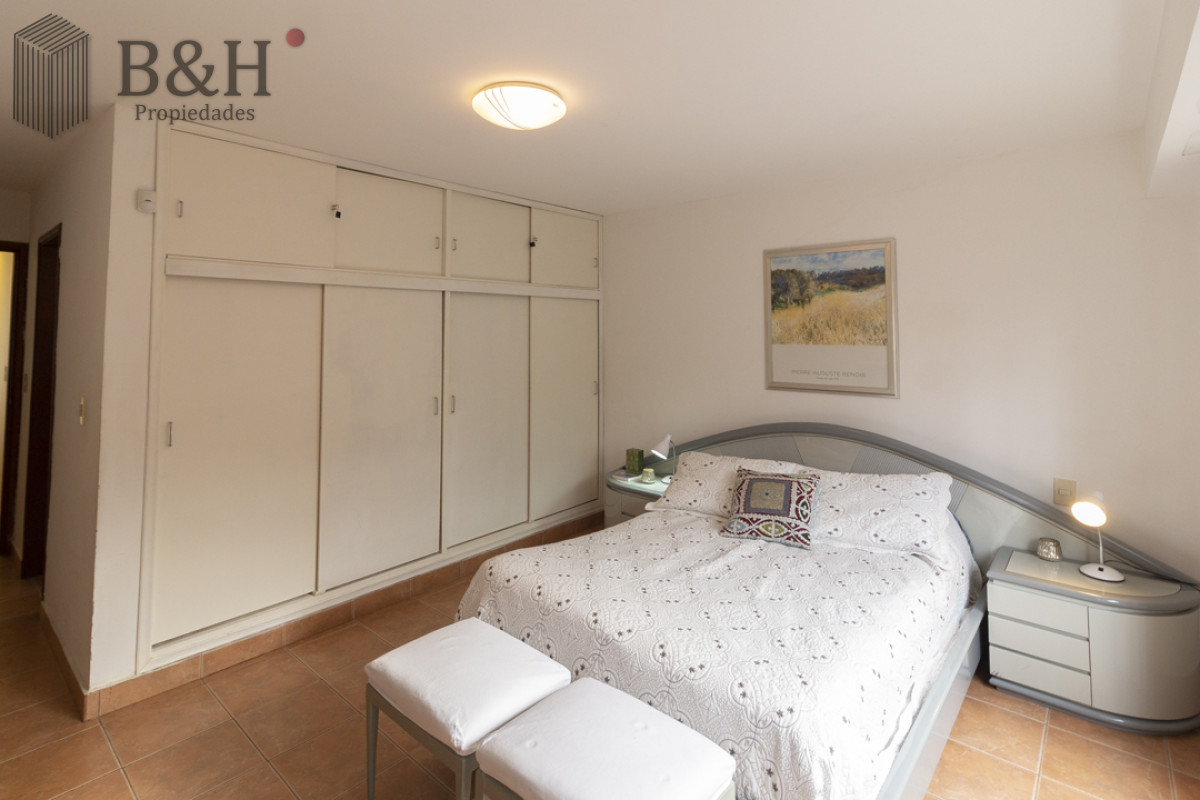 Casa ID.5412 - Casa 4 dormitorios en Venta, Alquiler anual y de verano