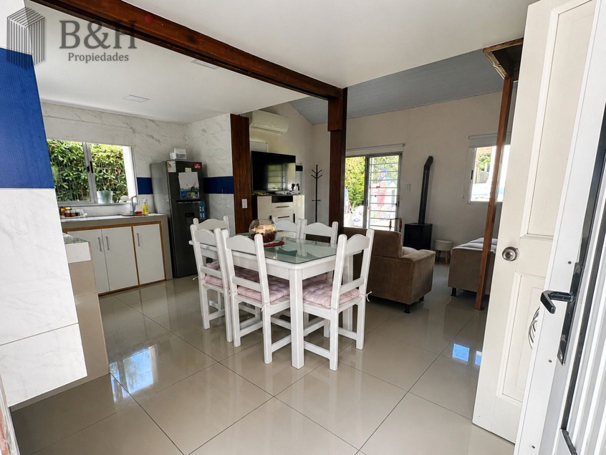 Casa ID.7776 - Casa 4 dormitorios alquiler anual Pinares