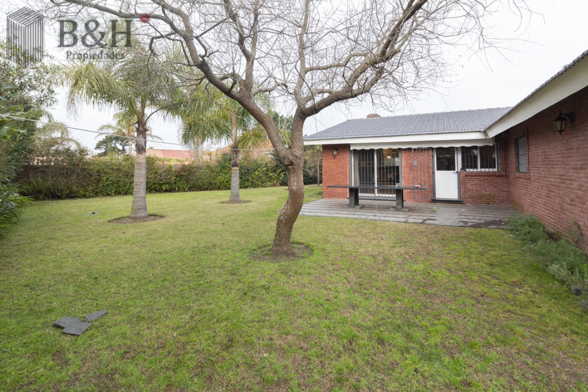 Casa ID.5412 - Casa 4 dormitorios en Venta, Alquiler anual y de verano