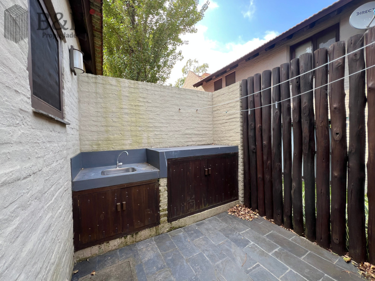 Casa ID.4588 - Casa duplex alquiler anual en barrio privado 2 dormitorios