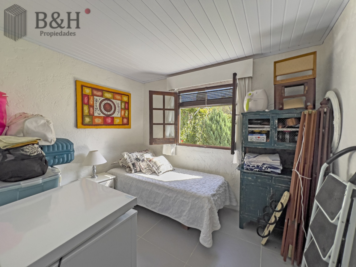 Casa ID.2363 - Casa en Pinares  a 3 cuadras de la playa