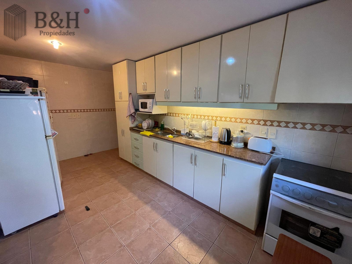 Casa ID.5412 - Casa 4 dormitorios en Venta, Alquiler anual y de verano