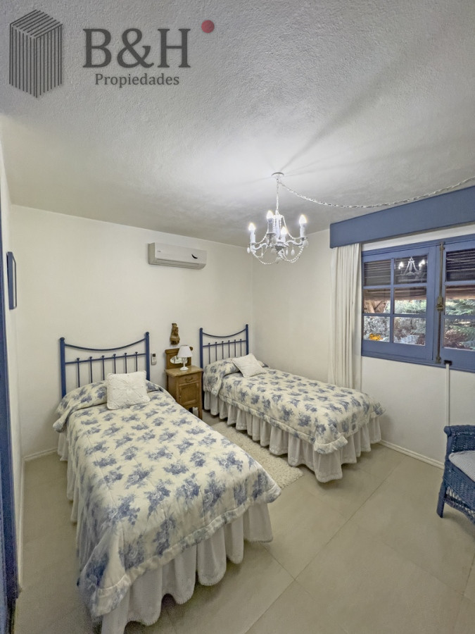 Casa ID.2363 - Casa en Pinares  a 3 cuadras de la playa