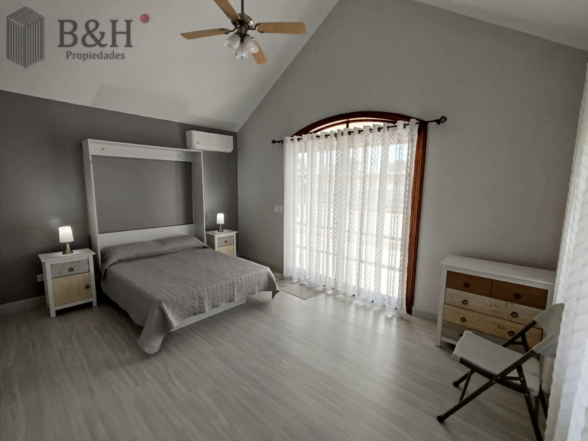 Casa ID.1758 - Excelente propiedad ubicada a pasos del mar. 