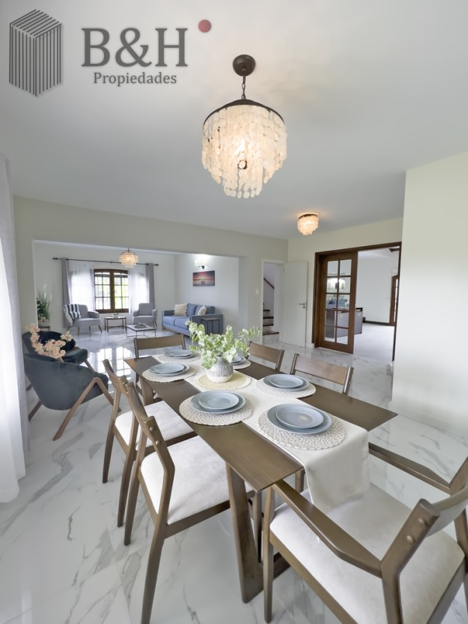Casa ID.1758 - Excelente propiedad ubicada a pasos del mar. 
