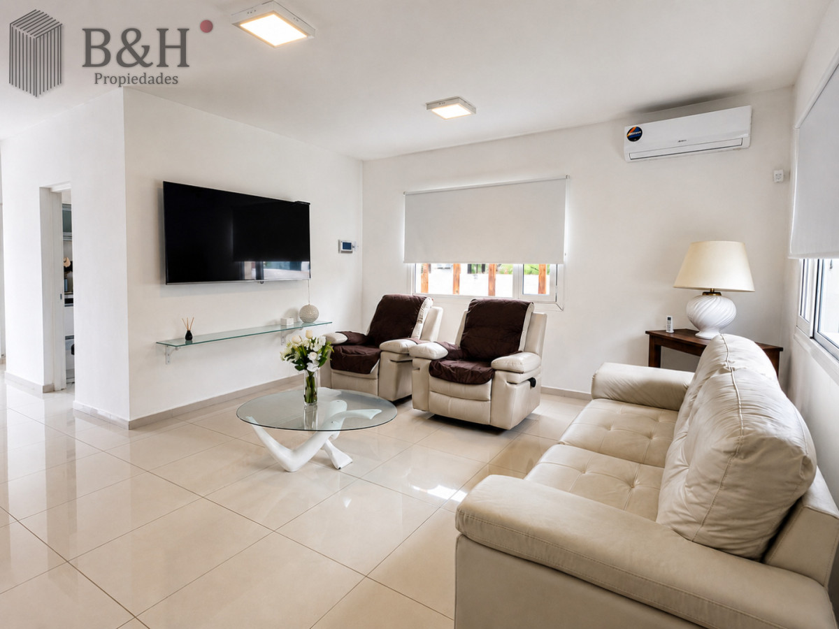 Casa ID.7776 - Casa 4 dormitorios alquiler anual Pinares