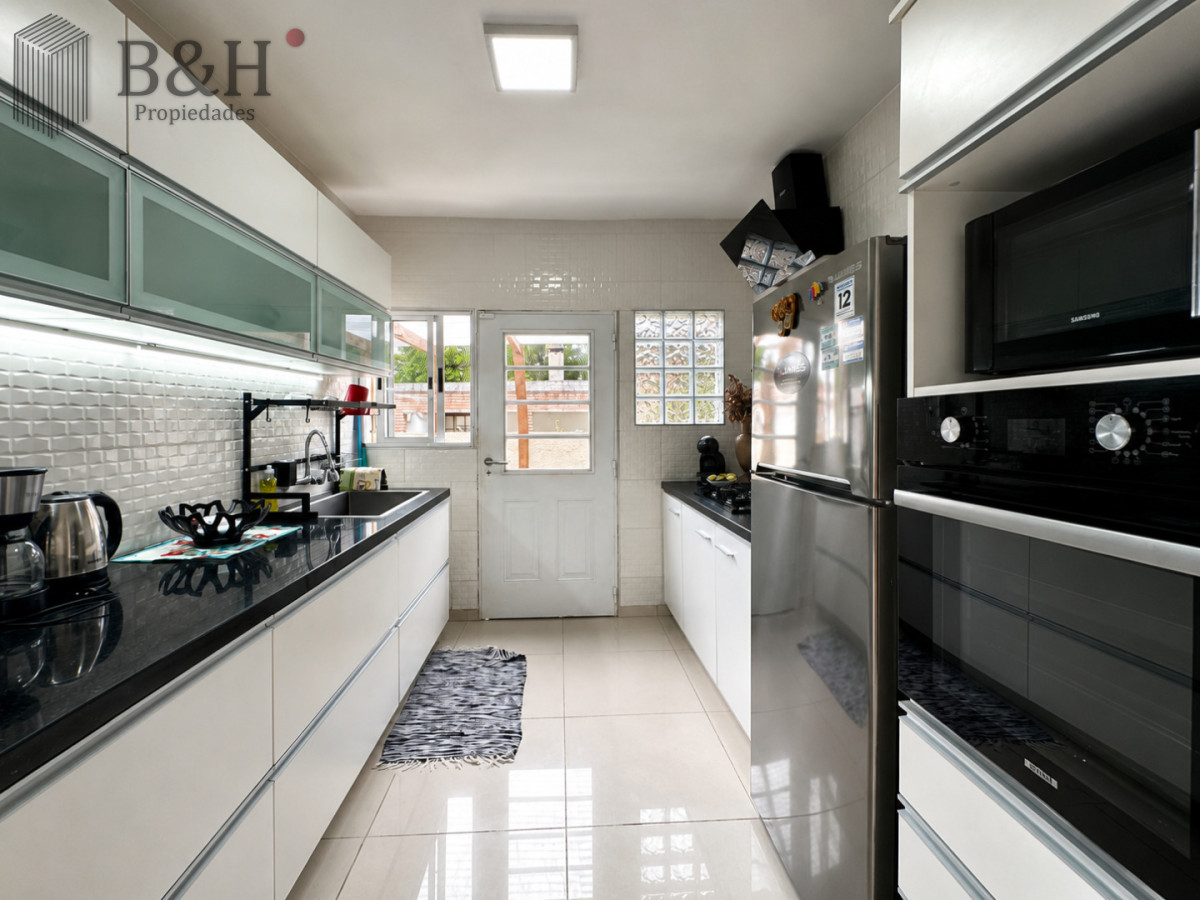 Casa ID.7776 - Casa 4 dormitorios alquiler anual Pinares