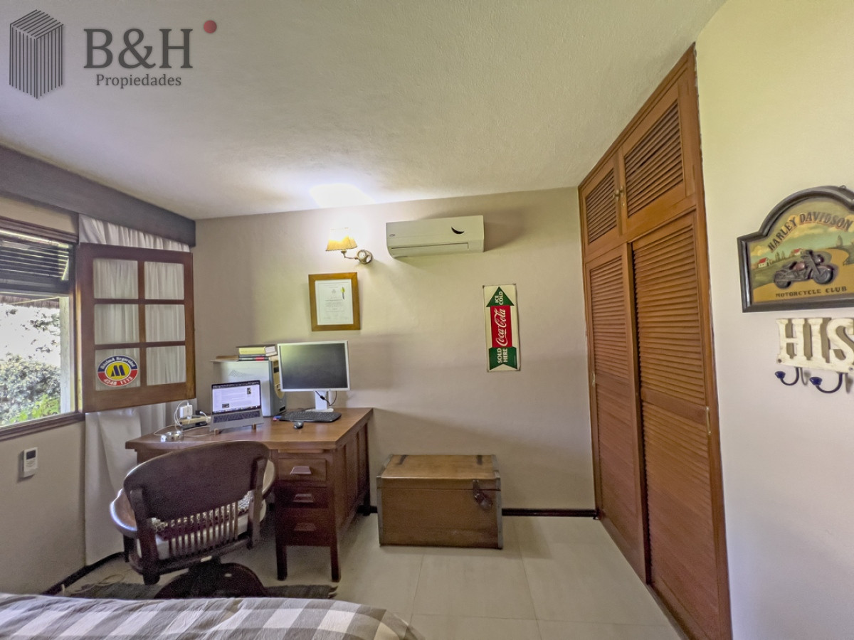 Casa ID.2363 - Casa en Pinares  a 3 cuadras de la playa