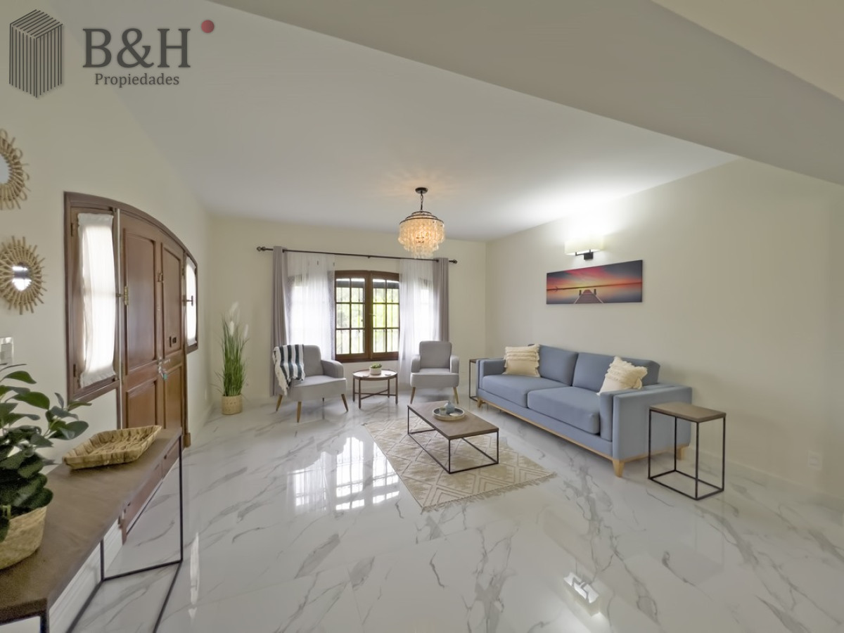 Casa ID.1758 - Excelente propiedad ubicada a pasos del mar. 