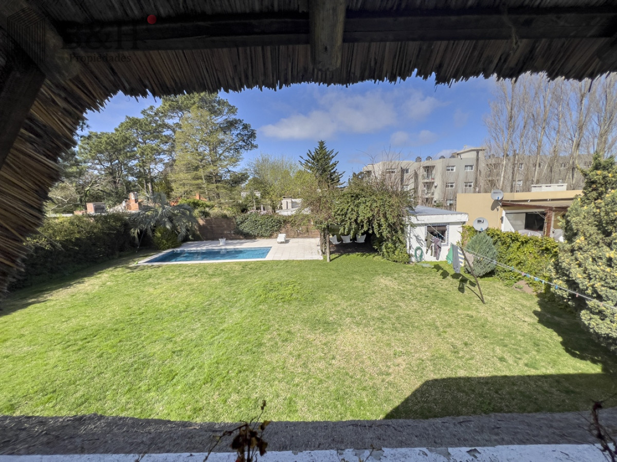 Casa ID.2363 - Casa en Pinares  a 3 cuadras de la playa