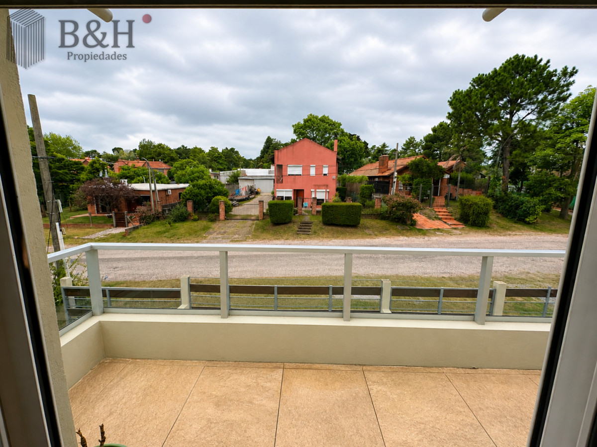 Casa ID.7776 - Casa 4 dormitorios alquiler anual Pinares