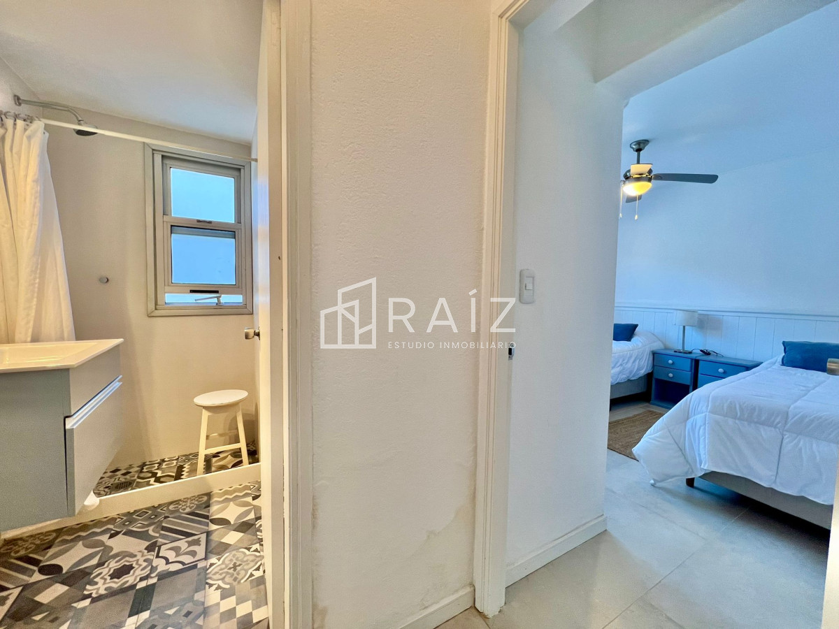 Apartamento ID.10417 - Alquiler invernal de 2 dormitorios reciclado en Peninsula 