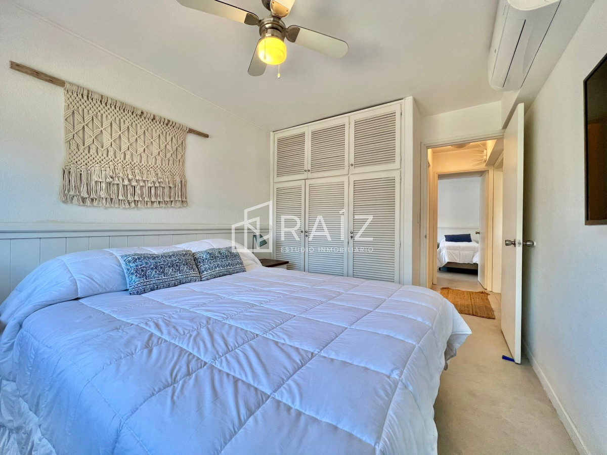 Apartamento ID.10417 - Alquiler invernal de 2 dormitorios reciclado en Peninsula 