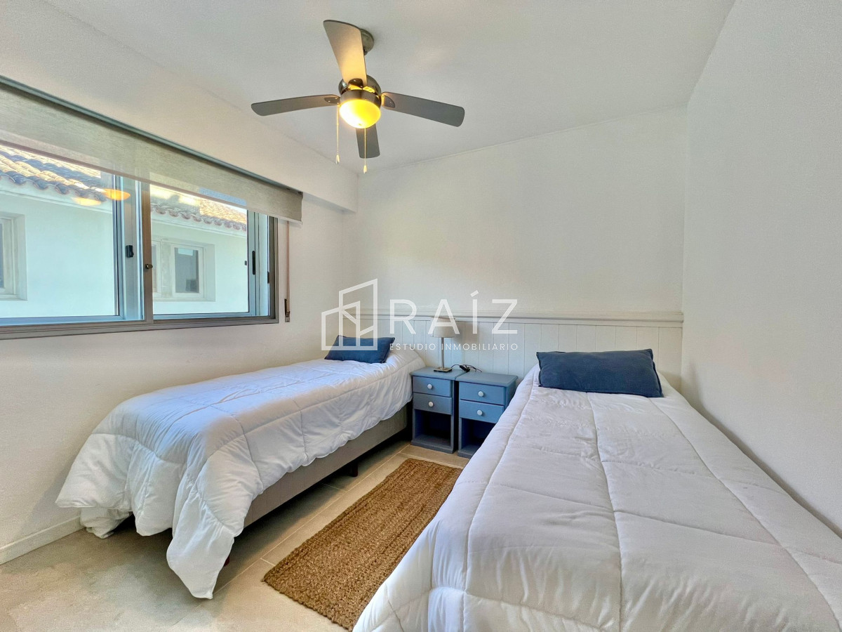 Apartamento ID.10417 - Alquiler invernal de 2 dormitorios reciclado en Peninsula 