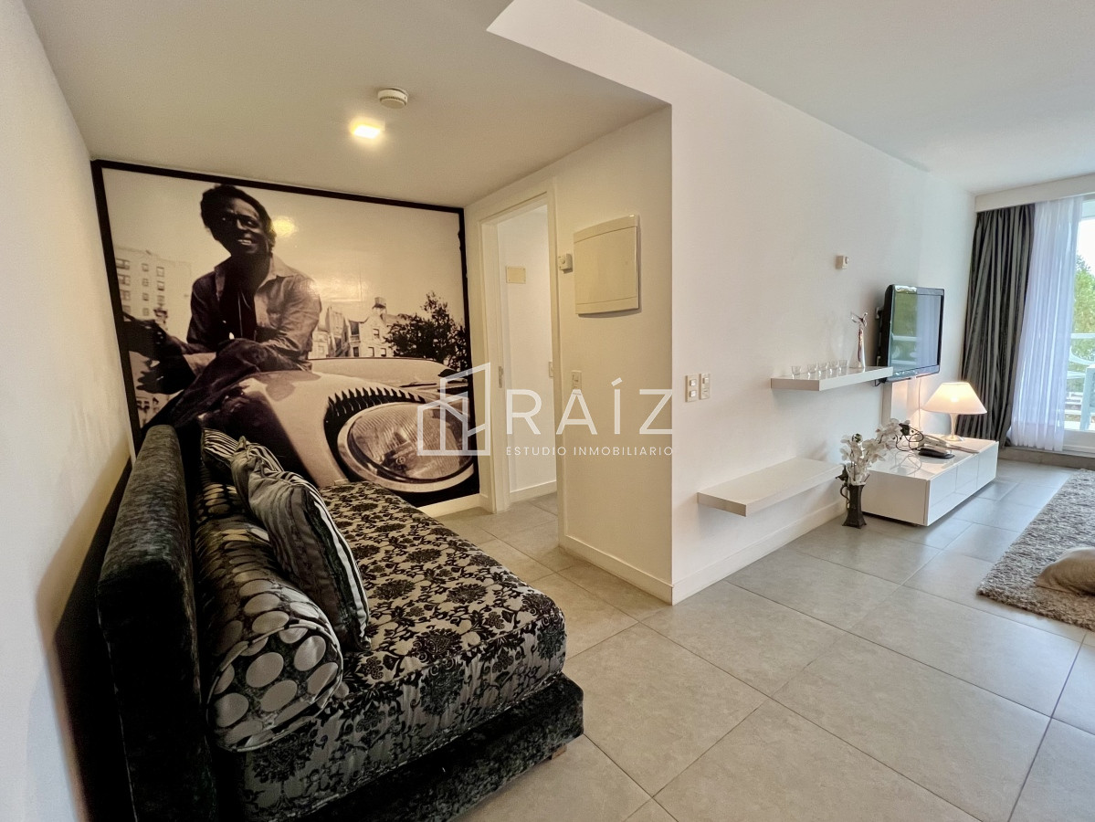 Apartamento ID.8871 - Alquiler invernal en parada 9 de Av Roosevelt 