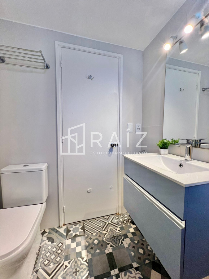 Apartamento ID.10417 - Alquiler invernal de 2 dormitorios reciclado en Peninsula 