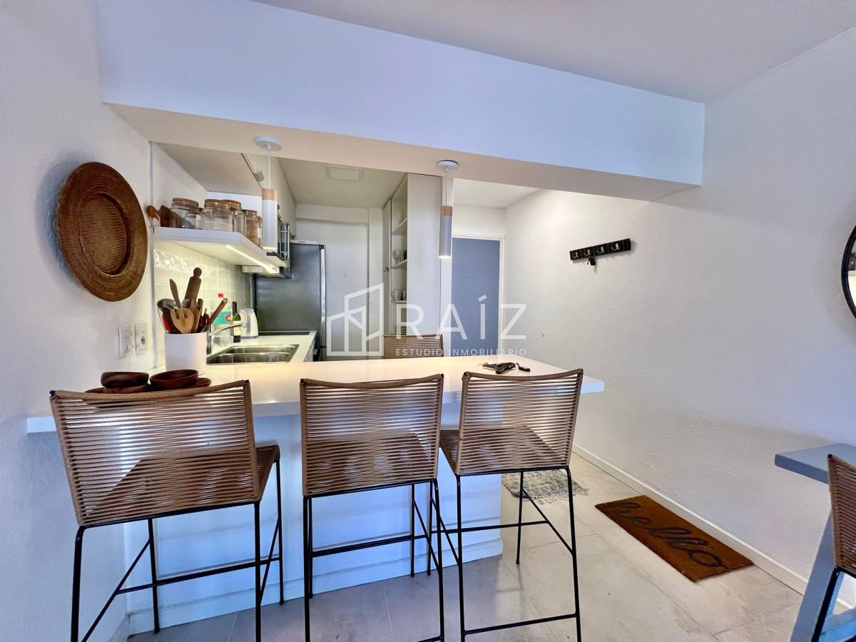 Apartamento ID.10417 - Alquiler invernal de 2 dormitorios reciclado en Peninsula 