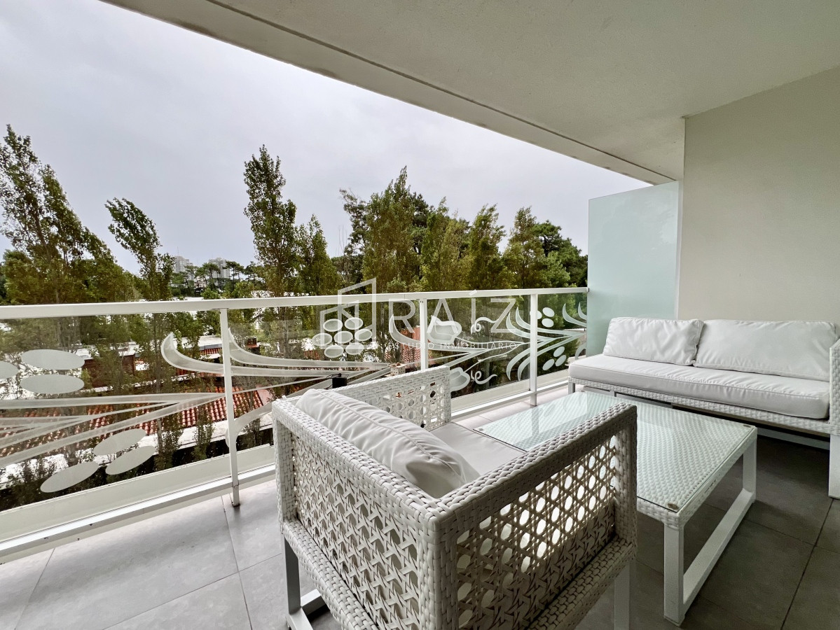 Apartamento ID.8871 - Alquiler invernal en parada 9 de Av Roosevelt 