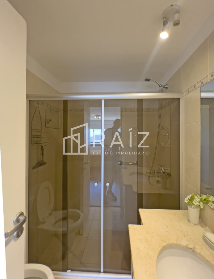 Apartamento ID.11933 - Piso alto con vista al mar en torre con amenities