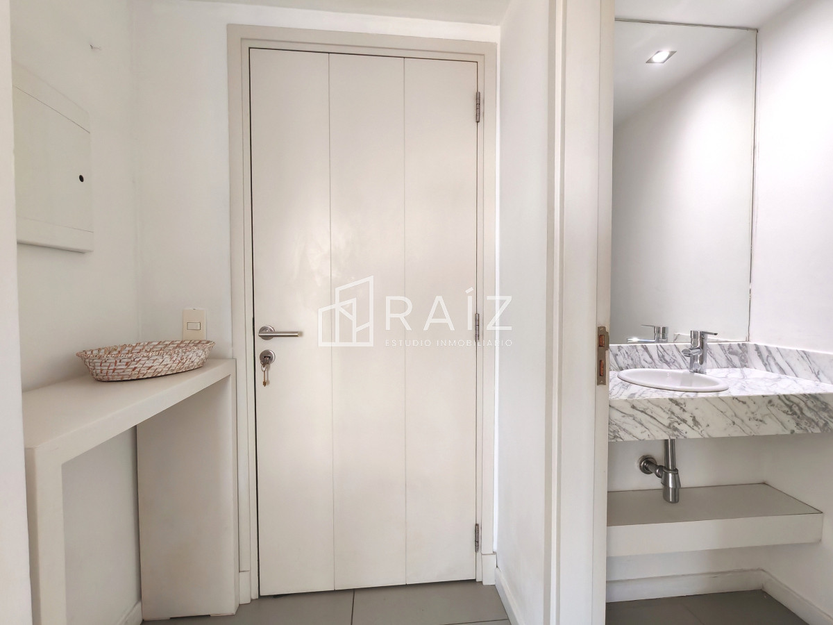 Apartamento ID.11808 - Apartamento en alquiler de 2 dormitorios con vista al mar