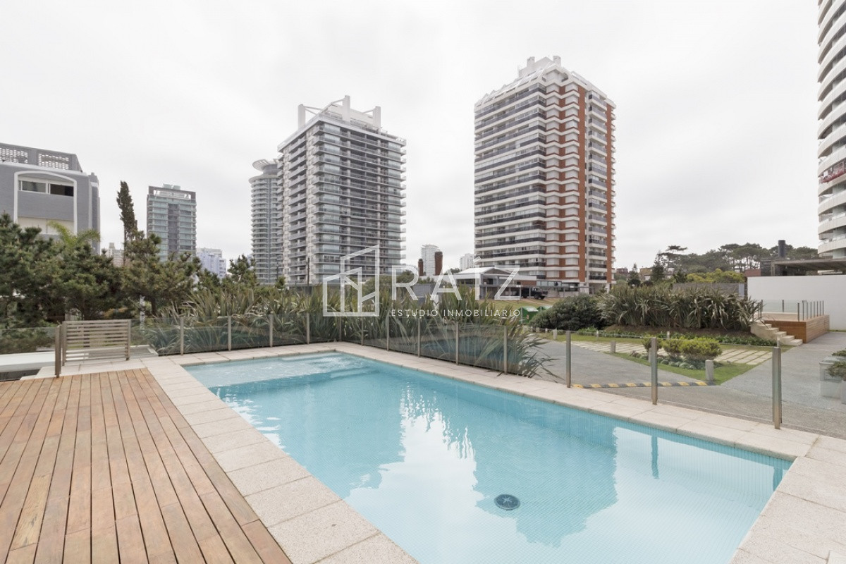 Apartamento ID.10068 - Apartamento en venta y alquiler en Brava Punta del Este, 1 dormitorios, 1 baños
