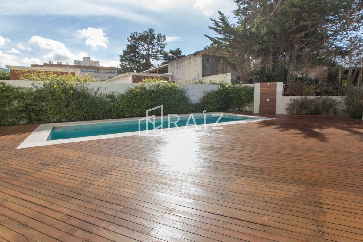 Apartamento ID.11808 - Apartamento en alquiler de 2 dormitorios con vista al mar