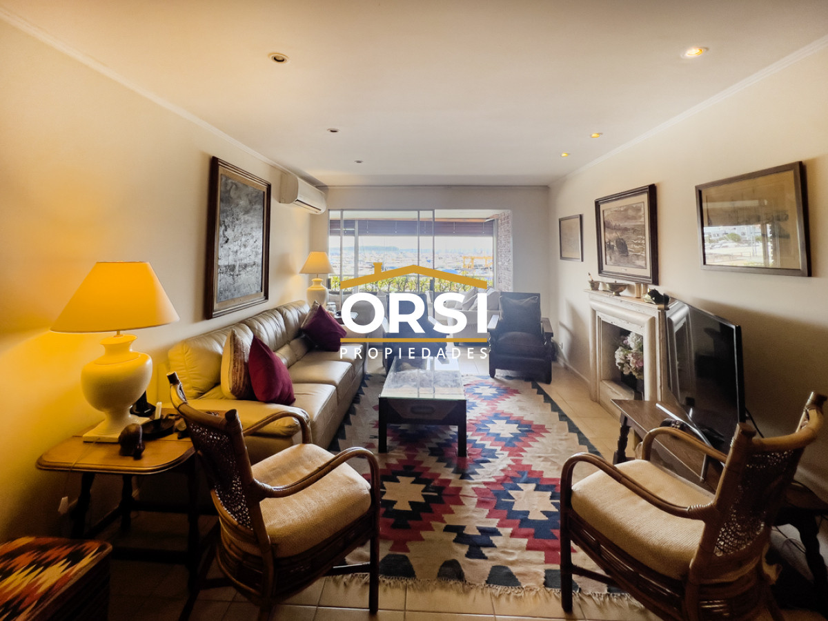 Apartamento ID.251 - VENTA Departamento 4 dormitorios frente a Puerto