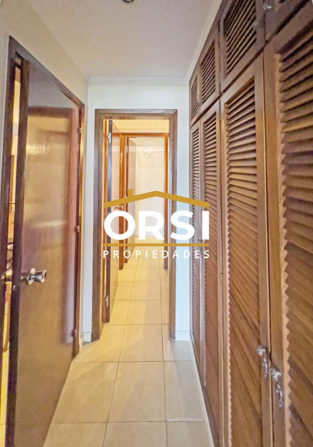 Apartamento ID.251 - VENTA Departamento 4 dormitorios frente a Puerto