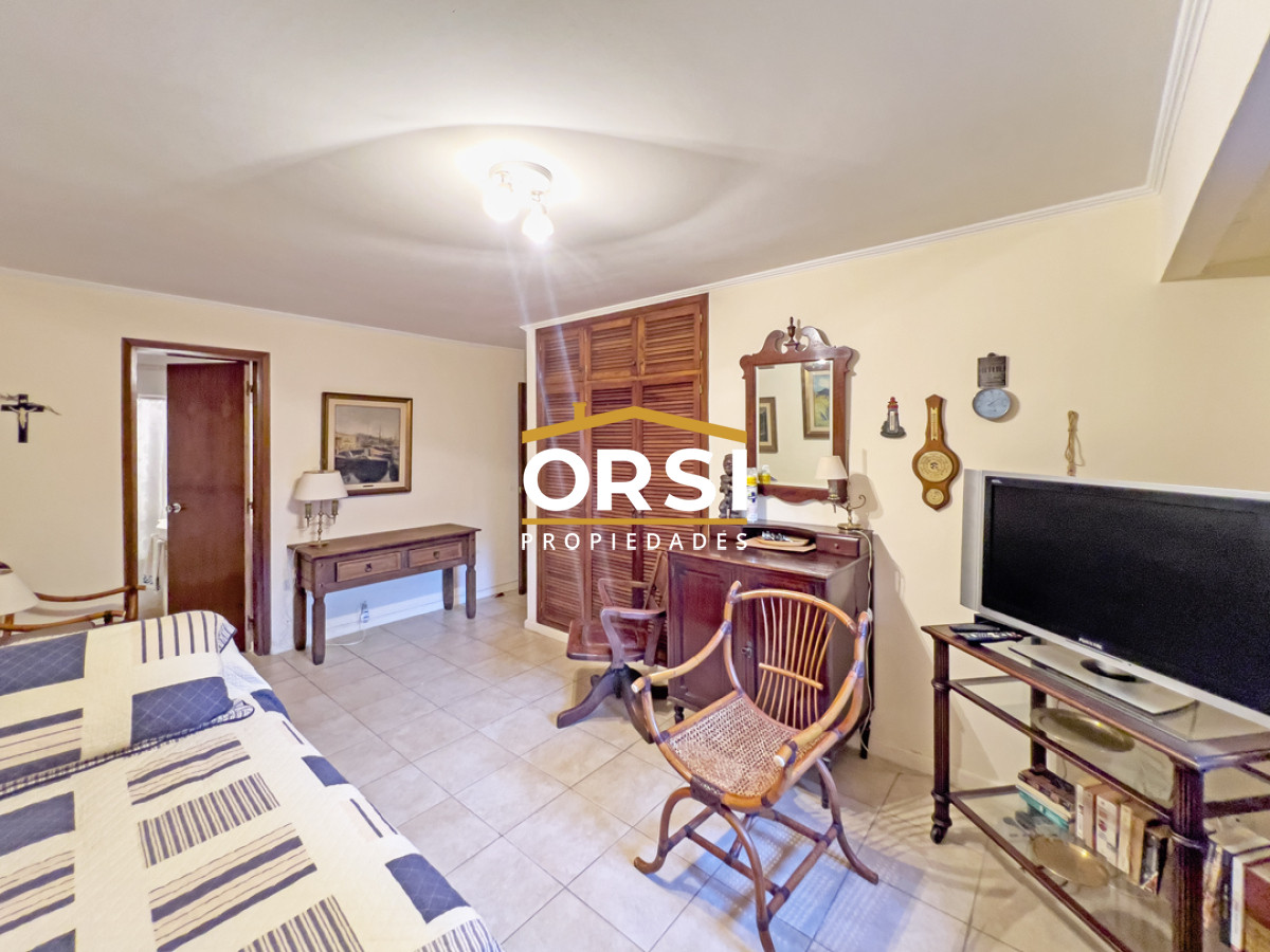 Apartamento ID.251 - VENTA Departamento 4 dormitorios frente a Puerto