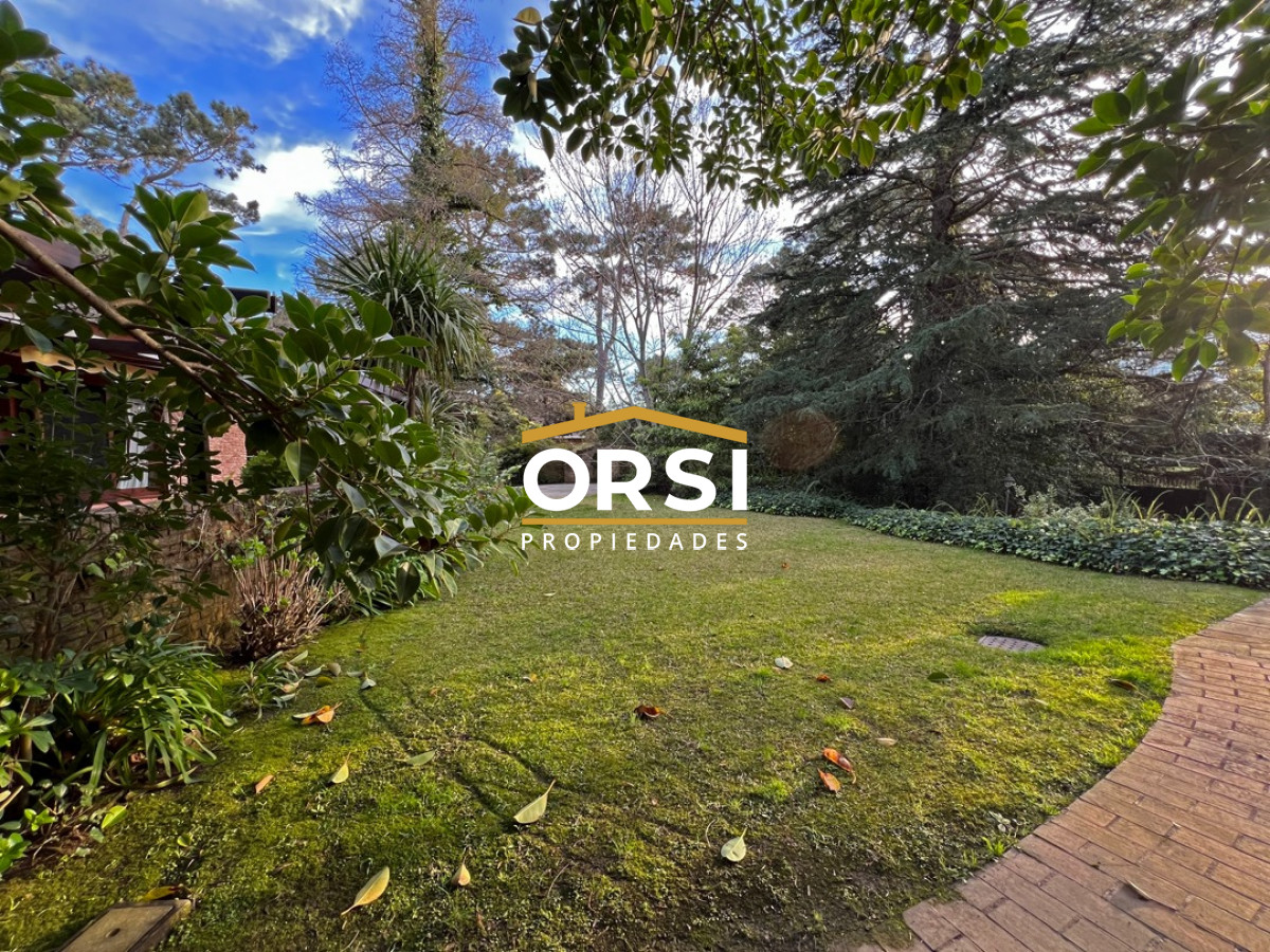 Casa ID.191 - Residencia en venta ubicada en la mansa - Punta del Este