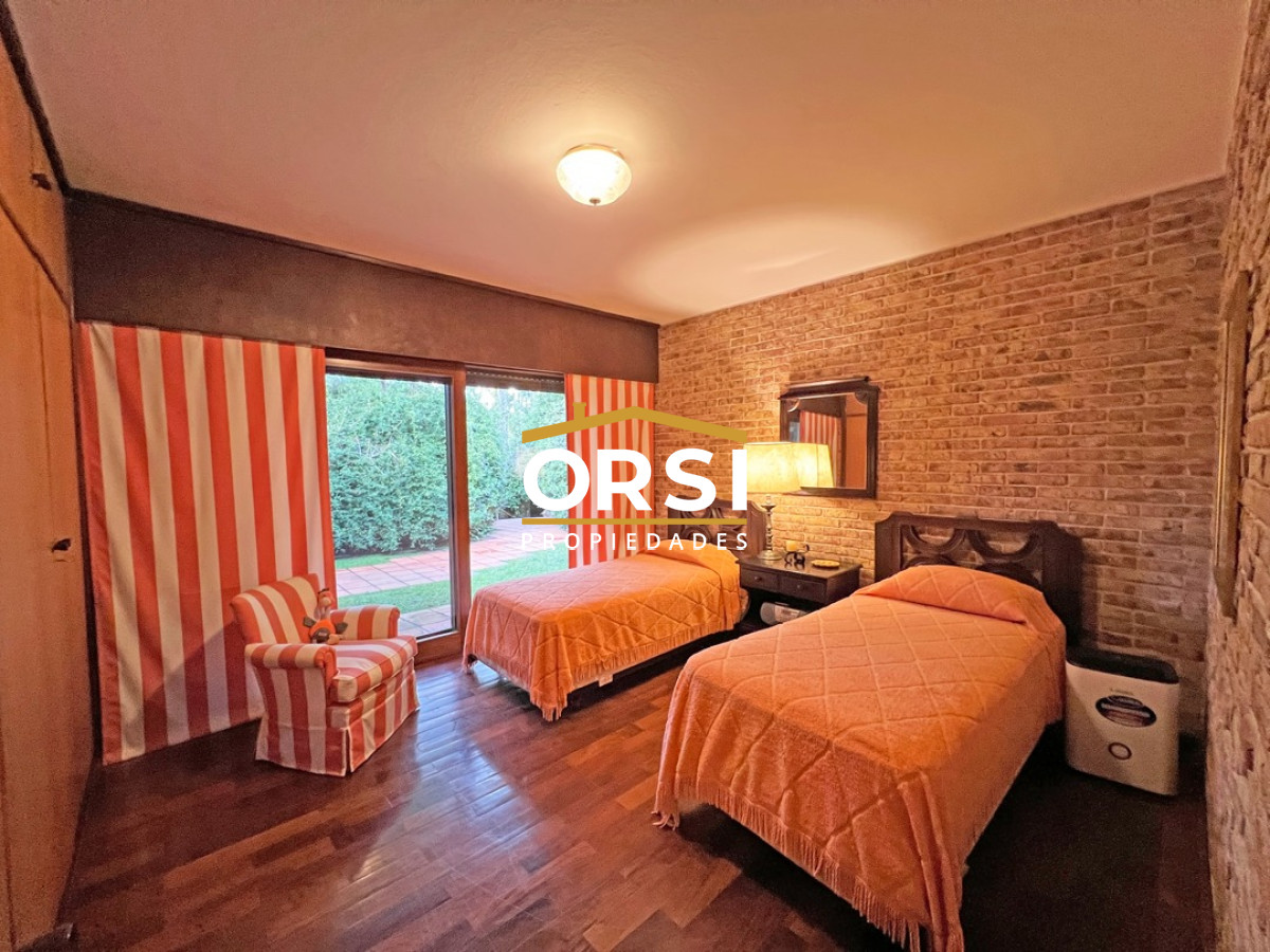 Casa ID.191 - Residencia en venta ubicada en la mansa - Punta del Este