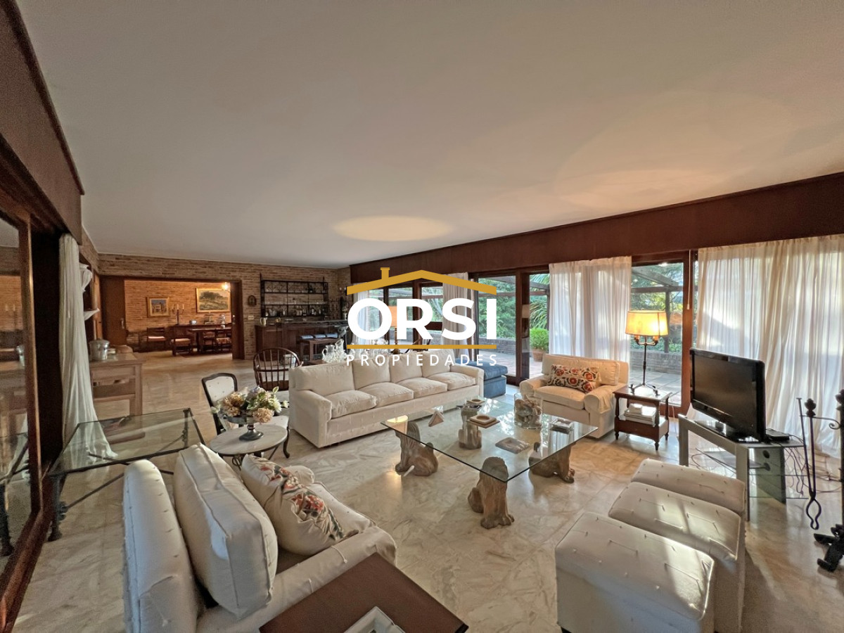 Casa ID.191 - Residencia en venta ubicada en la mansa - Punta del Este