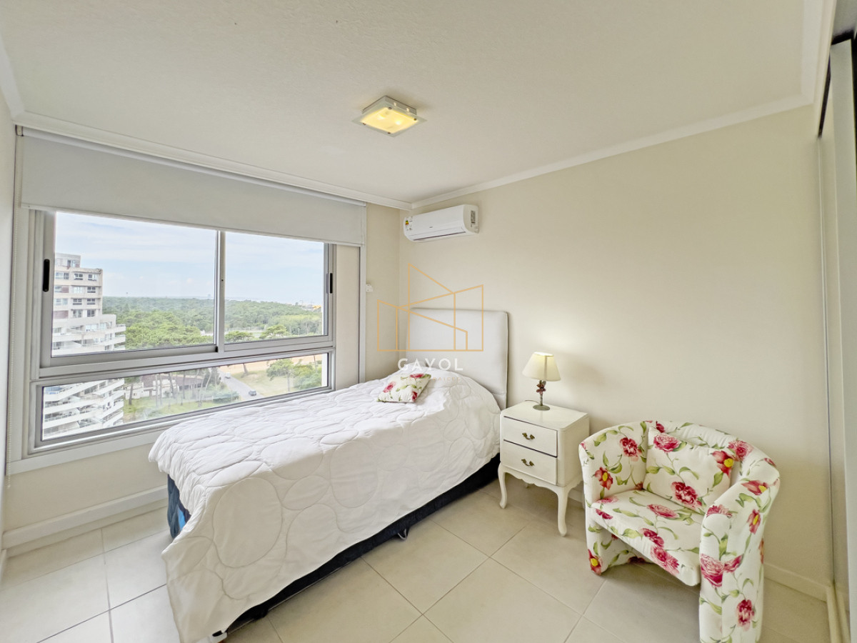 Apartamento ID.71 - Piso alto con terraza y linda vista. 3 dorm.- Amenities