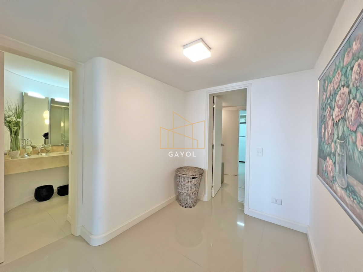 Apartamento ID.1286 - Frente al mar, reciclado en torre de gran categoría en venta 