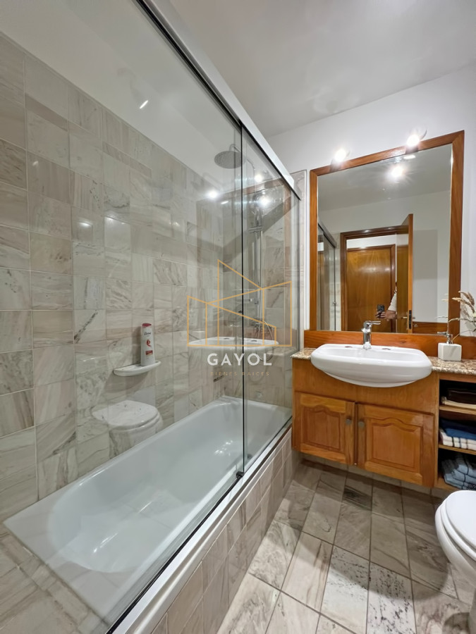 Apartamento ID.330 - Apartamento en venta en Brava Punta del Este, 2 dormitorios, 3 baños