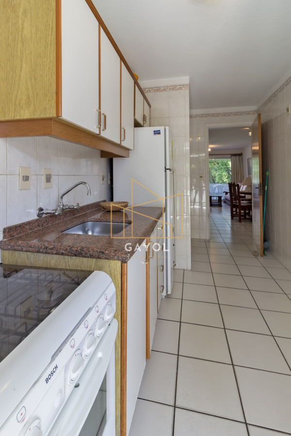 Apartamento ID.625 - Apartamento en venta en Mansa Punta del Este, 3 dormitorios, 2 baños