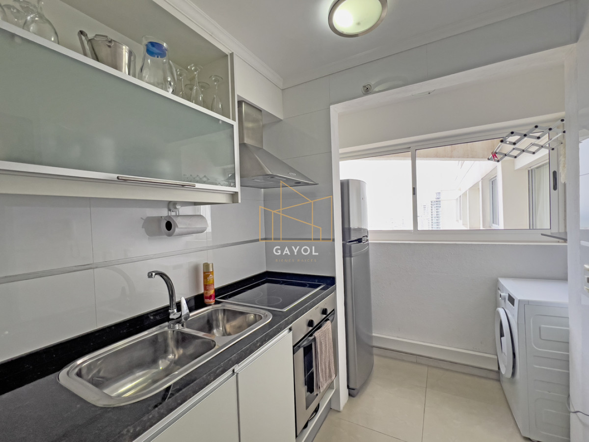 Apartamento ID.328 - Apartamento en venta y alquiler en Mansa Punta del Este, 2 dormitorios, 3 baños