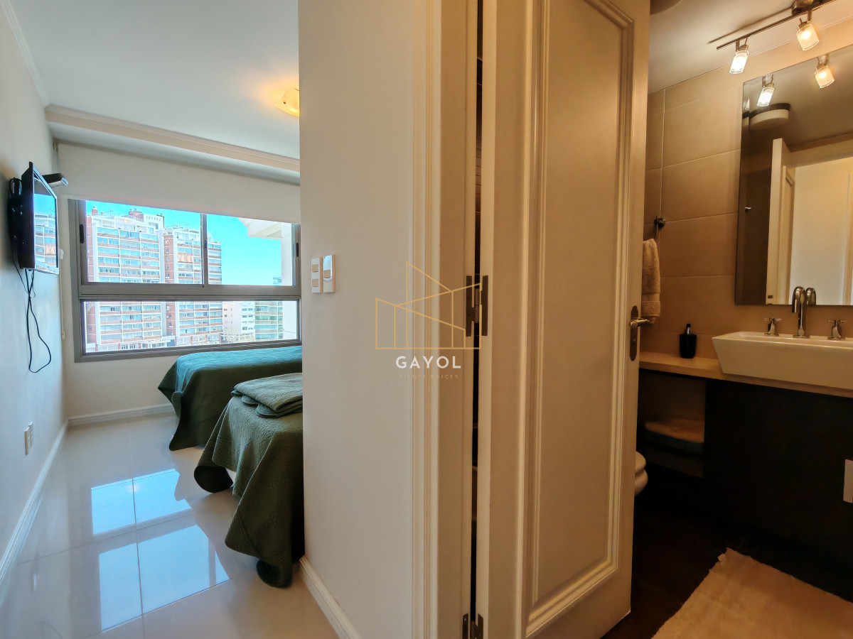 Apartamento ID.749 -  Torre Imperiale con vista al mar 