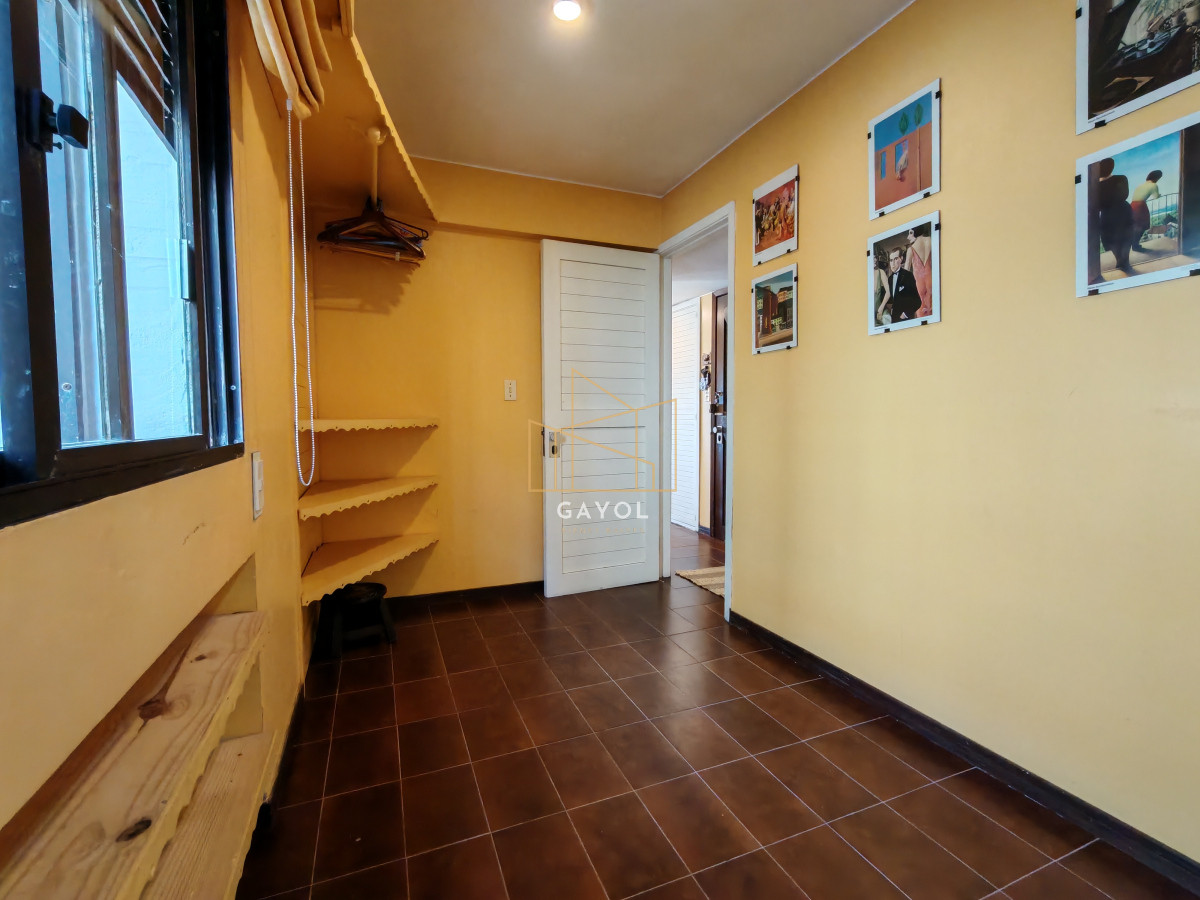 Apartamento ID.682 - Alquiler anual frente al mar de 3 dormitorios