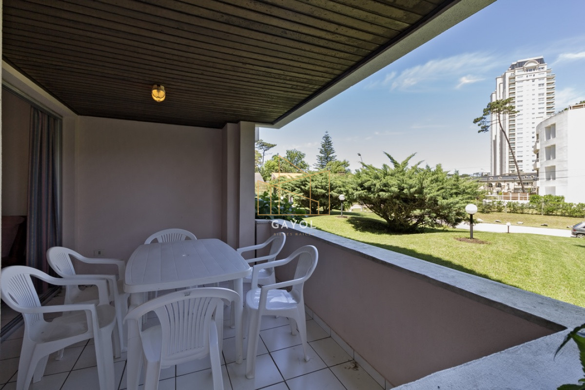 Apartamento ID.625 - Apartamento en venta en Mansa Punta del Este, 3 dormitorios, 2 baños