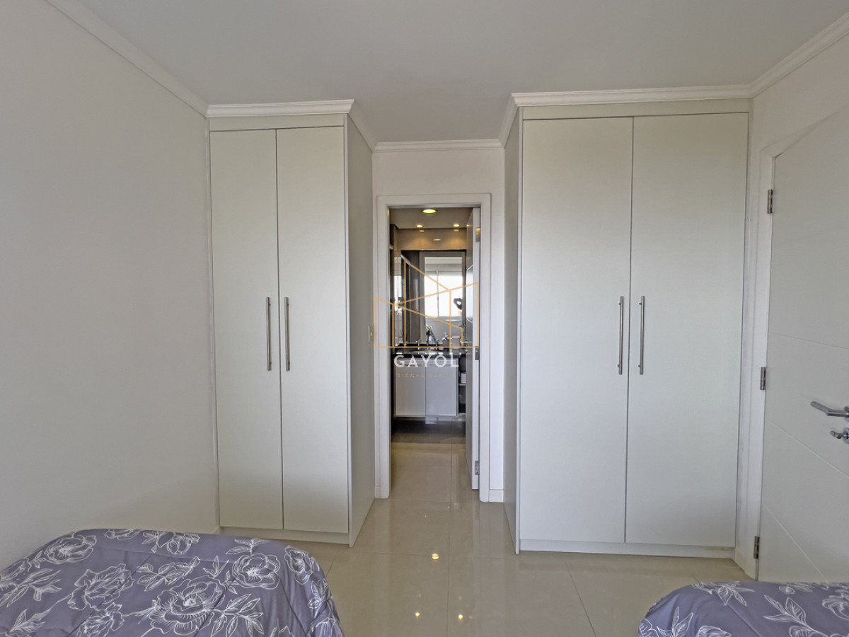 Apartamento ID.328 - Apartamento en venta y alquiler en Mansa Punta del Este, 2 dormitorios, 3 baños