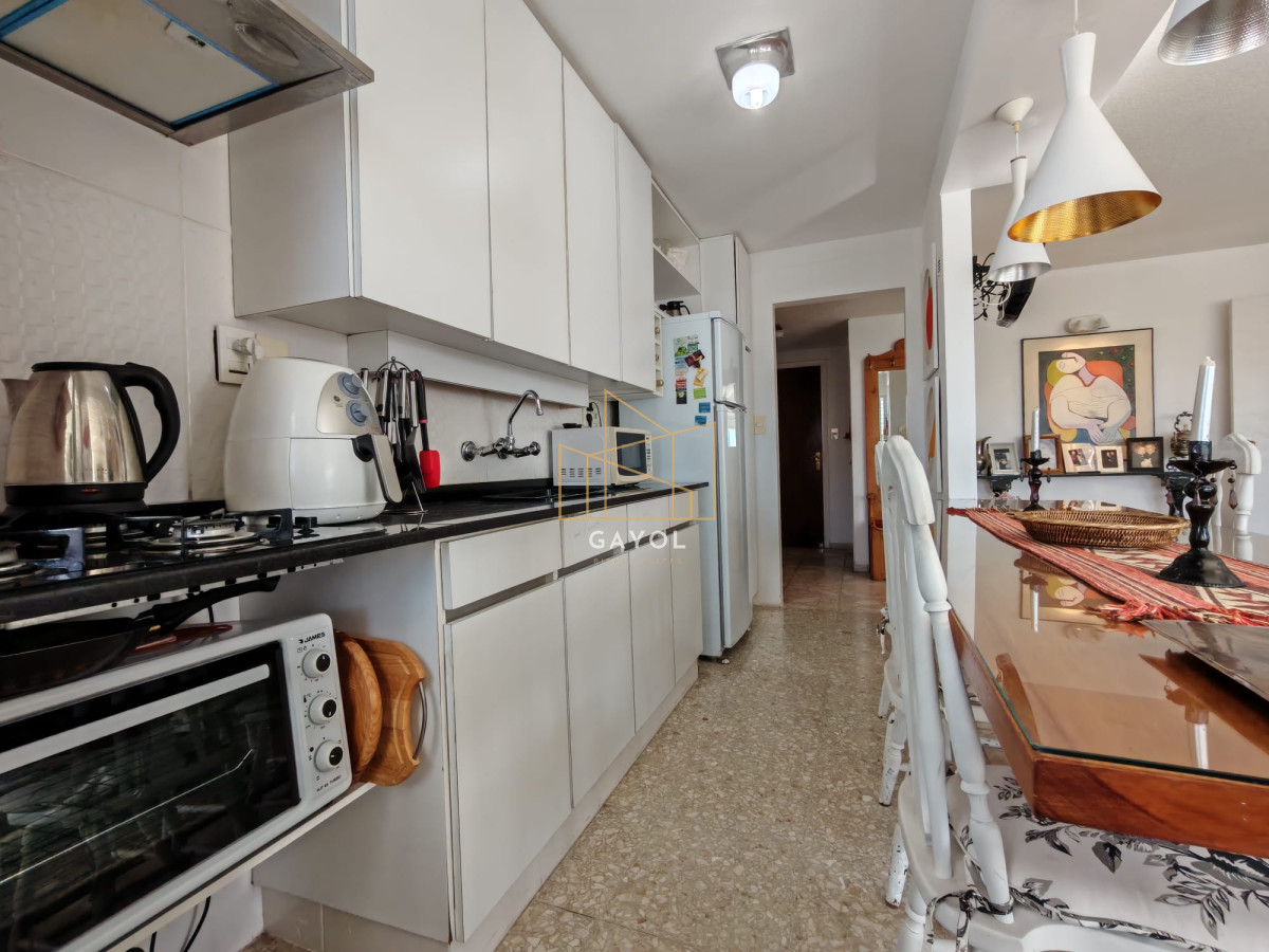 Apartamento ID.712 - Torre Libertador en venta reciclado de dos dormitorios 