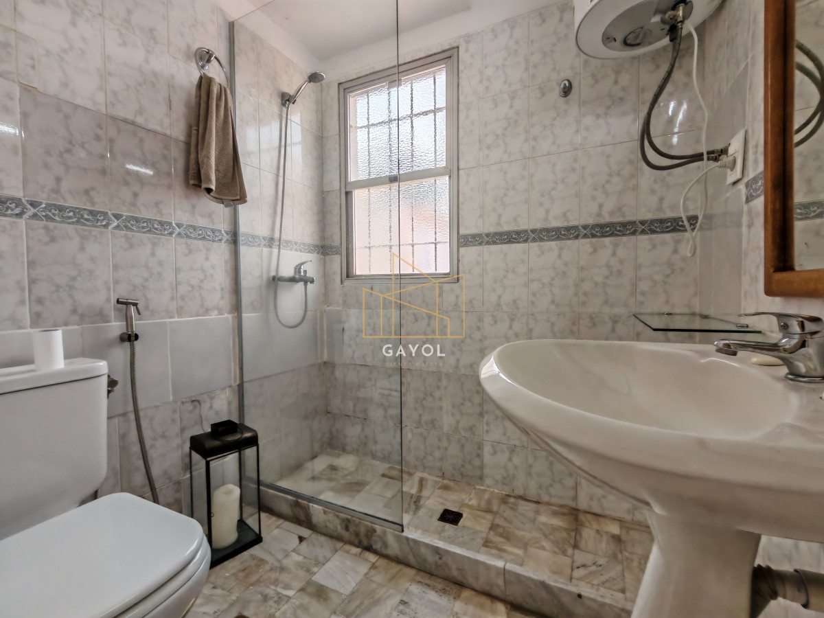 Apartamento ID.680 - Alquiler anual de 1 dormitorio con garaje