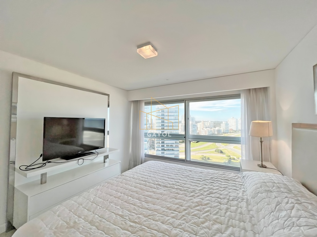 Apartamento ID.1286 - Frente al mar, reciclado en torre de gran categoría en venta 