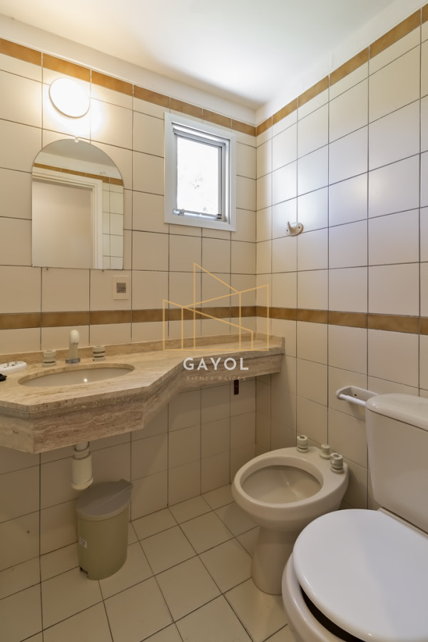 Apartamento ID.625 - Apartamento en venta en Mansa Punta del Este, 3 dormitorios, 2 baños