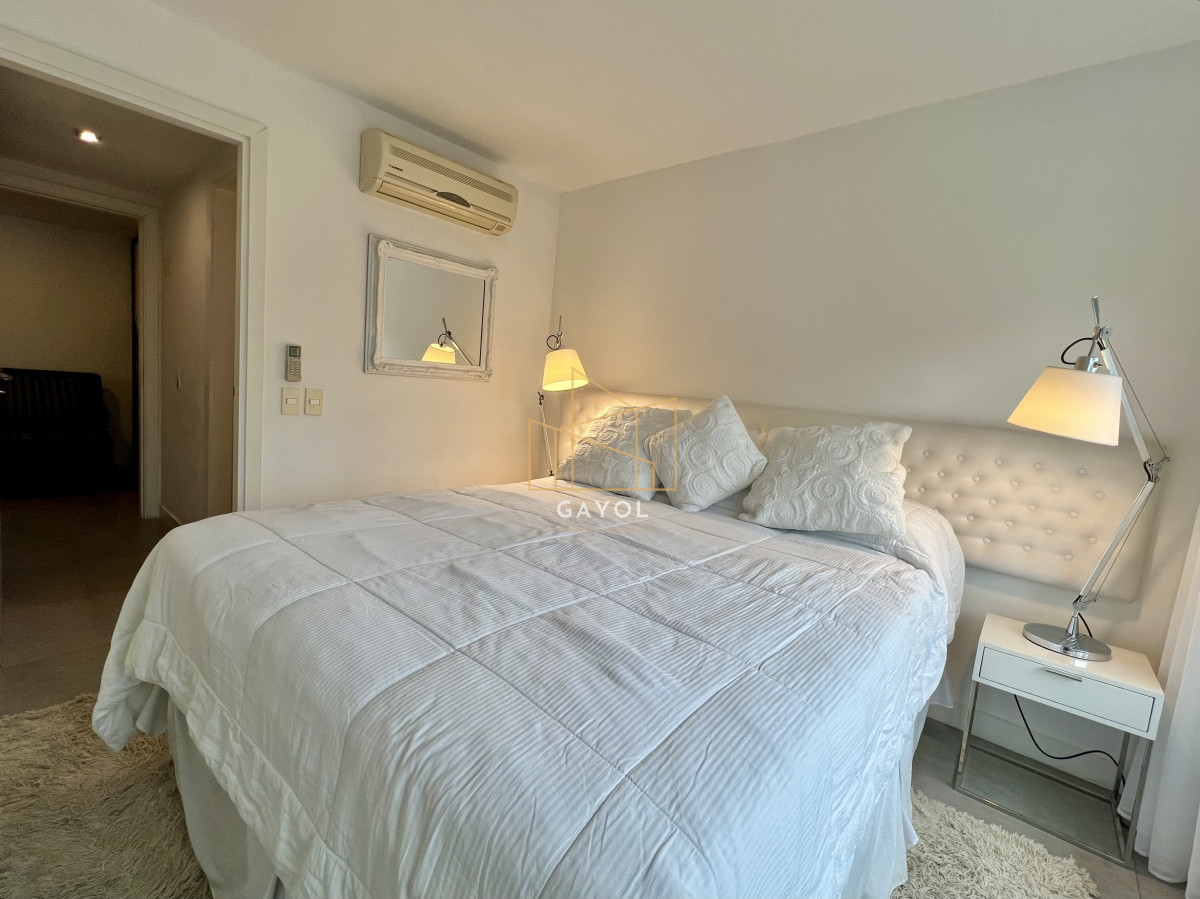 Apartamento ID.1184 - Alquiler Apartamento 1 Dormitorio y Medio Av. Roosevelt Punta del Este 
