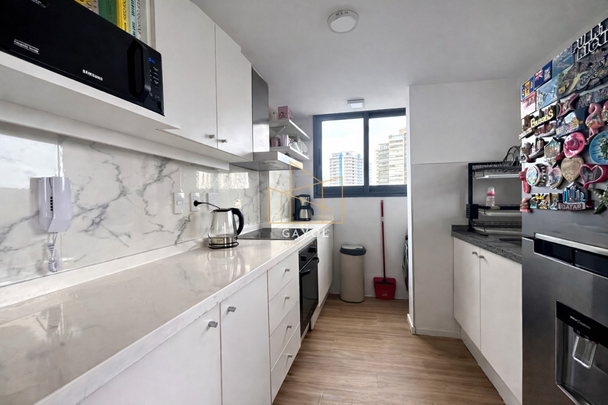 Apartamento ID.1243 - En venta 2 dormitorios con vista al mar